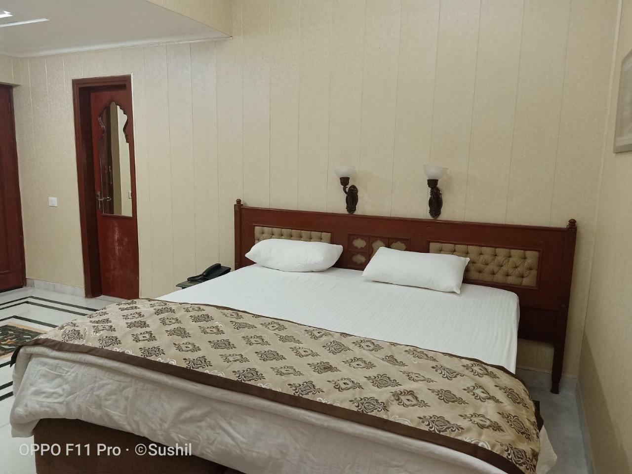 The Orchha Resort Eksteriør billede