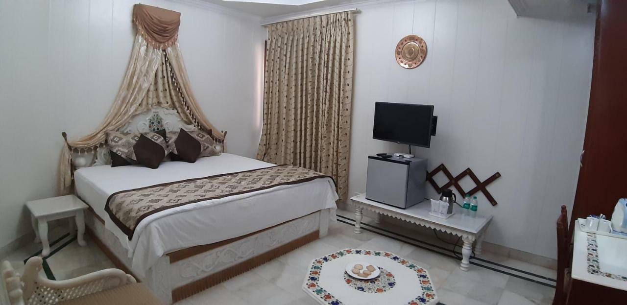 The Orchha Resort Eksteriør billede